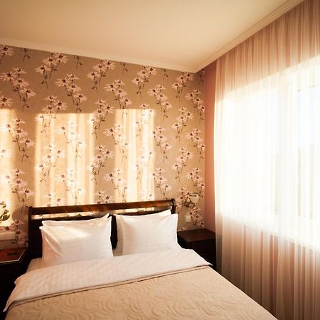 Harvest Hotel วินนิตซา ภายนอก รูปภาพ