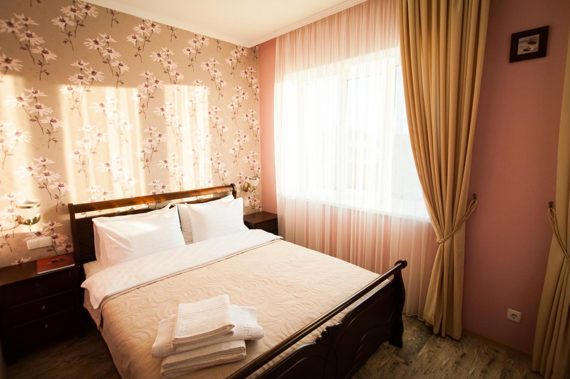 Harvest Hotel วินนิตซา ภายนอก รูปภาพ